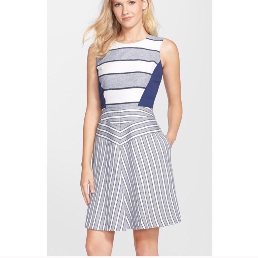 NYDJ striped Stacy fit and flair 6S